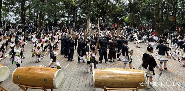 国庆盛典，文化盛宴！从江县岜沙景区绽放75周年华诞璀璨光芒