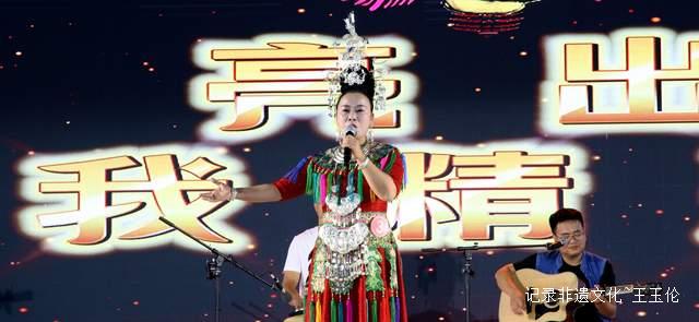 贵州从江县:“乡约村光大道”周赛才艺比拼,点亮十月激情