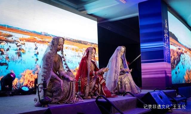 威宁的阳光洒满浪漫,草海情深如诗画境。