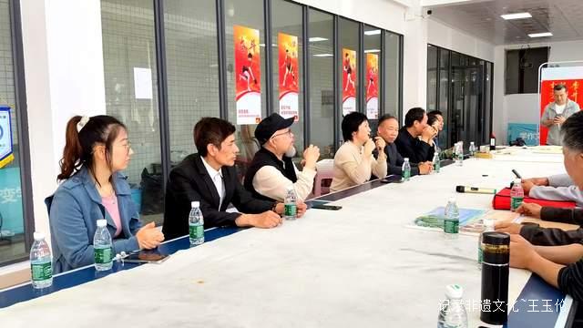 山海情缘,笔墨飞扬一一贵州茫父书画院海陵岛艺术交流会