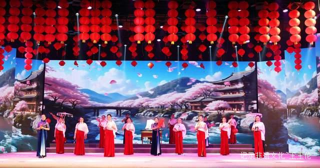 “月满元宵 欢乐团圆”:从江县元宵晚会震撼上演