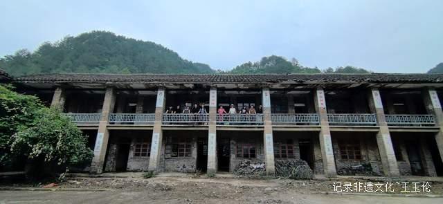 潘玉华:以纸为媒,唤醒丹寨非遗之魂