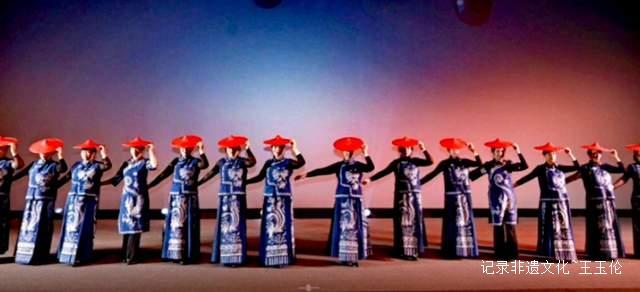 李艳琴：用歌声传递爱与希望的女中音天使
