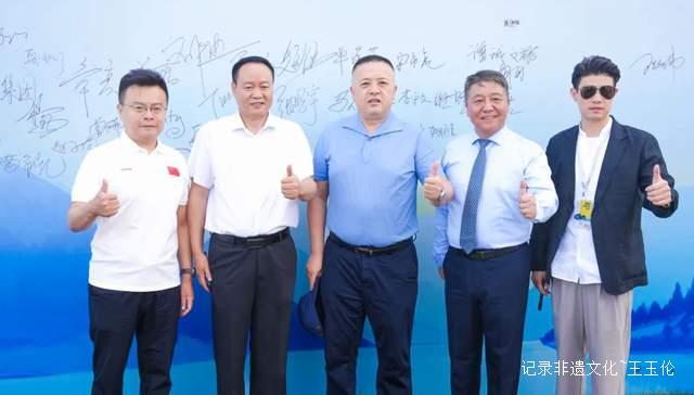 从雪山到沙漠:中国中亚户外联盟开启跨境探险新时代