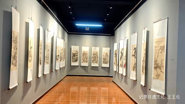 苗乡飞出金凤凰：从江国画公益班培养出多位美术新秀
