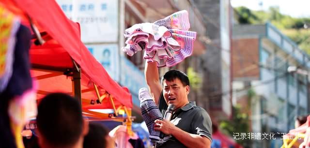 从祭祀到狂欢:解密金沙苗族自由节的千年演变史
