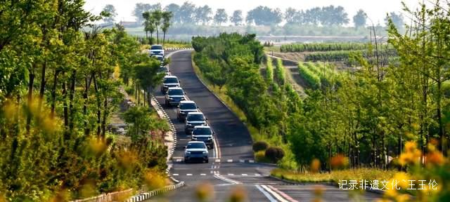 旷野醇香·驭鉴时光：茅台与路虎共启高端圈层跨界新体验
