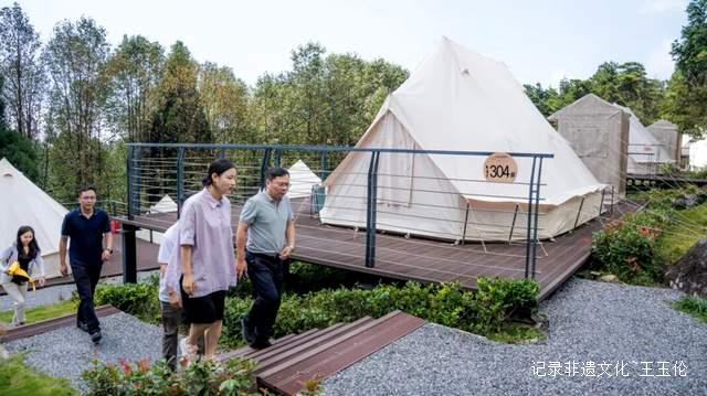 文旅融合新标杆：贵旅集团考察团深入调研金华山露营产业