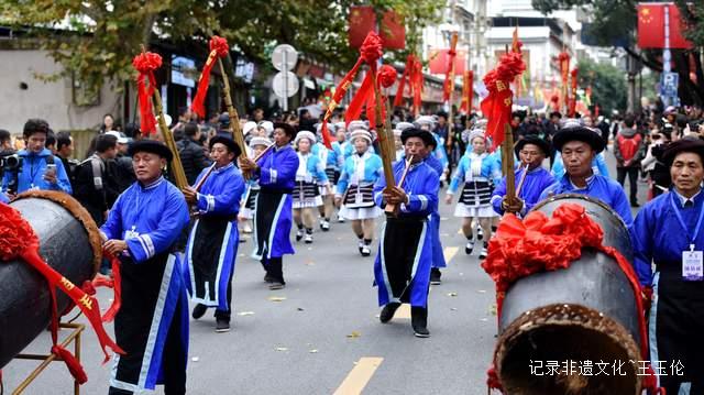 2025雷山苗年华丽来袭:芦笙巡游引爆全场,民族风情引爆社交媒体
