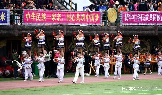 2025雷山苗年华丽来袭:芦笙巡游引爆全场,民族风情引爆社交媒体