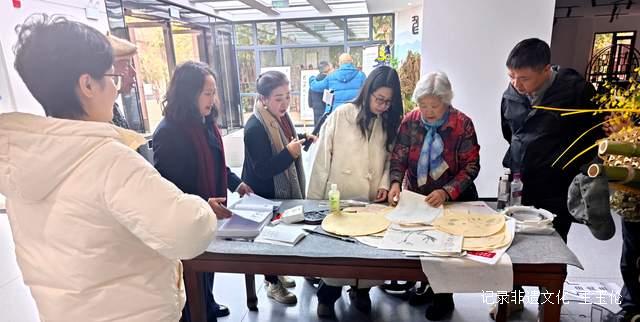 非遗茫父颖拓：黔西南州文联走进贵州老年大学，传承“别开生面之奇画”