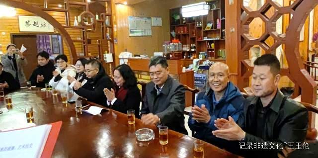 艺术点亮乡村:黔西南文联与贵州茫父书画院共绘振兴新蓝图