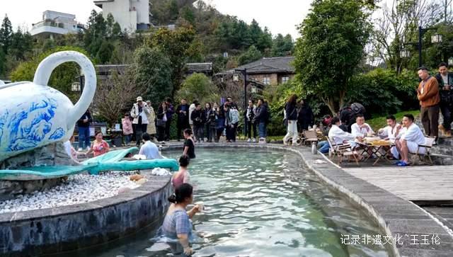 寒冬尽享毕节温泉暖意，温泉康养季暖心开启，写下冬日温暖时光