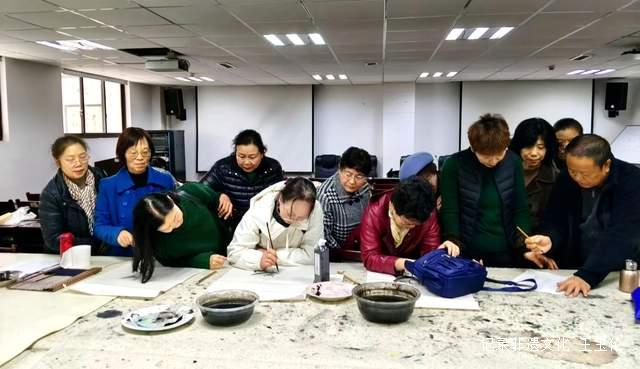 翰墨传薪火 颖拓续华章 ——茫父颖拓体验研修班在贵州老年大学成功举办