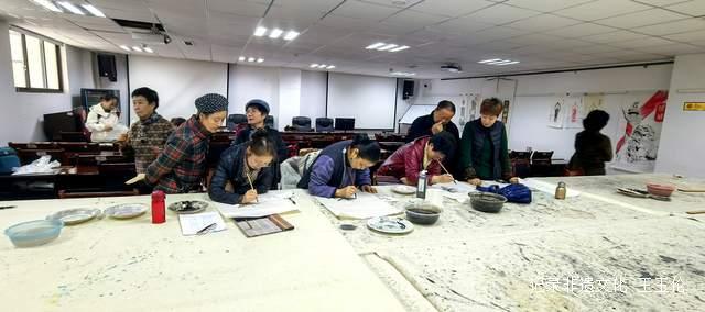 翰墨传薪火 颖拓续华章 ——茫父颖拓体验研修班在贵州老年大学成功举办