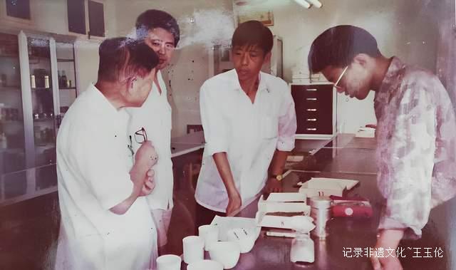 茶香漫道是长征——记“龙泉剑茗”之父刘长征