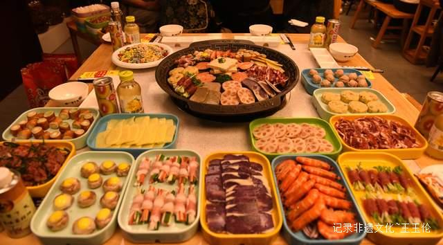 六盘水烙锅七十二变 一锅融尽黔地风味与人间故事