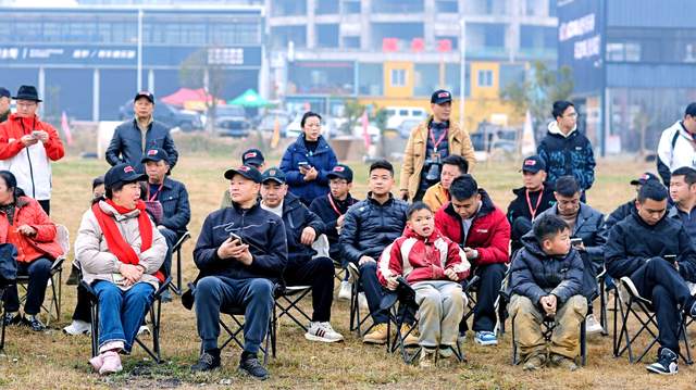 引擎轰鸣响彻山地，体育赋能激活乡村——第二届“山地会英雄·乡村F1（永志达杯）”场地越野户外技能比拼活动在花溪孟关燃情启幕