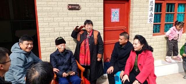 汇聚社会力量 共绘乡村新景 ——“助力乡村振兴 共建和美社区”爱心座谈会暨送温暖活动在龙马新社区成功举行