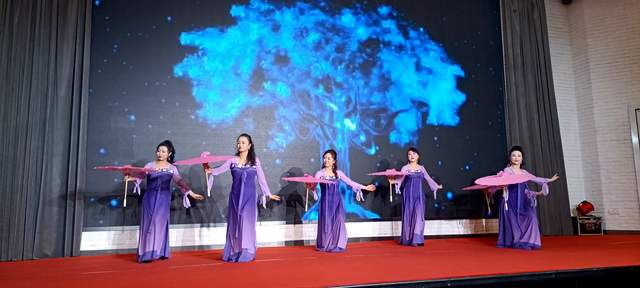 善行贵州·慈善温暖万家 | 2025年度公益总结大会暨2026新春联谊会圆满举行