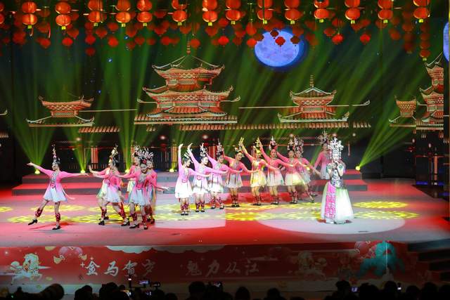 骏马迎春至 苗侗欢歌扬——“金马贺岁·魅力从江”2026年春节联欢晚会精彩上演