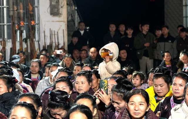 从江县2026年“文化进万家”暨普法宣传文艺巡演拉开序幕