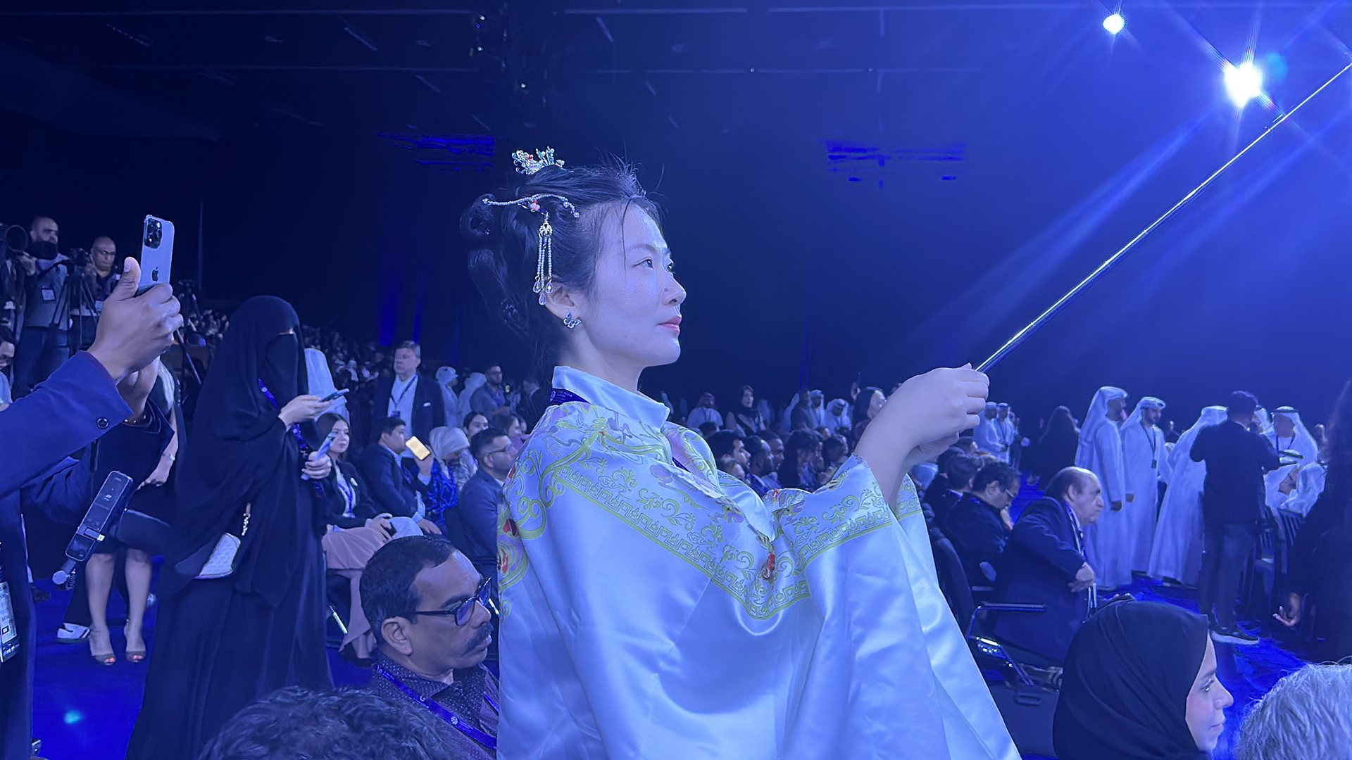 汉服复兴：从“官方依赖”走向“民间自信”的觉醒