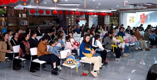 赓续红色家风 赋能亲子成长——铜仁市举办《你,是孩子的前传》新书围读分享会