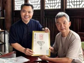 银拓生辉:都匀市民近距离感受非遗技艺之美