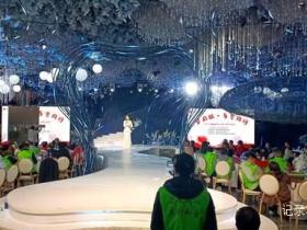 用十七年时光浇灌希望之花:吕昕烛与700个孩子的暖心公益路